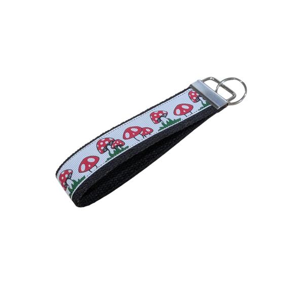 Mushroom‎ Keychain Wristlet Handmade Fabric Key FOB  Red Dotted Boho Bag Charm - Picture 4 of 7